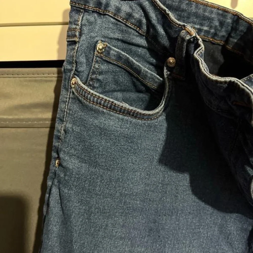 Cropped jeans - Picture 3 of 6